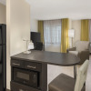 Отель Candlewood Suites Charlotte - Arrowood, an IHG Hotel, фото 5