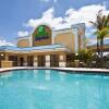 Отель Holiday Inn Express - Vero Beach, an IHG Hotel, фото 11