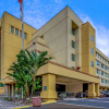 Отель La Quinta Inn & Suites by Wyndham Anaheim, фото 1