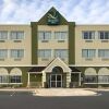 Отель Quality Inn North, фото 1