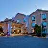 Отель Holiday Inn Express & Suites Hiawassee, an IHG Hotel в Хиавасси