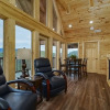 Отель Panoramic Perfection - 5 Bedrooms, 5.5 Baths, Sleeps 14 5 Cabin by Redawning, фото 11