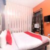 Отель OYO 14876 Hotel Samrat, фото 3