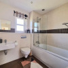Отель Boutique 3-bed Home with Free Parking in Glasgow, фото 16
