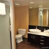 Отель Holiday Inn Express & Suites Langley, an IHG Hotel, фото 9