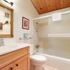 Отель Timberline 44 Cozy and Quiet, Corner Unit, Lots of Natural Light by RedAwning, фото 9