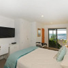 Отель Kapiti Waves Bed & Breakfast, фото 2