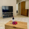 Отель Condo W.E. - 5 min from downtown, фото 12