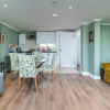 Отель Designer 1 Bed Flat Barons Court Sleeps 4, Balcony, фото 7