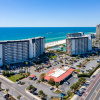 Отель Edgewater by Book That Condo, фото 24