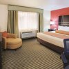 Отель La Quinta Inn Suites Wyndham - Reid Park, фото 24