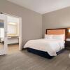 Отель Hampton Inn & Suites Ocean City West, фото 42
