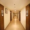 Отель OYO Rooms NTR Health University, фото 12