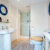 Отель Light And Calm In Clapham, фото 6