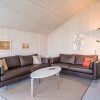 Отель 6 Person Holiday Home in Hvide Sande, фото 17