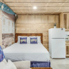Отель Casas Coastal Experience Cabin B 1 Bedroom Cottage by RedAwning, фото 2