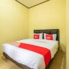 Отель OYO 951 Cempaka Ratu Beach Resort, фото 7