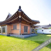 Отель Jeju Daemyoung Hanok Pension, фото 15