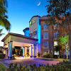 Отель Holiday Inn Express and Suites Naples Downtown, фото 1
