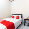 Отель Wisma Pelita Mas by OYO Rooms, фото 7