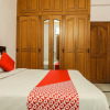 Отель OYO 16135 Krupa Service Apartment, фото 6