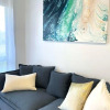 Отель Rye By The Sea - Stunning 2BR House Seconds From The Ocean With Fast WIFI, фото 6