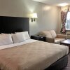 Отель Red Carpet Inn & Suites, фото 8