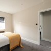 Отель Skyvillion -4bed Cozy Cockfosters Apt Mins To Tube, фото 17