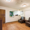 Отель HomeTowne Studios by Red Roof Detroit - Livonia, фото 14