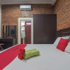Отель Bengawan Residence 66 by RedDoorz, фото 10