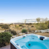 Отель Jackalope Junction-pool, Hot Tub, Fire Pit, Bbq & Desert Views! 2 Bedroom Home by RedAwning, фото 15
