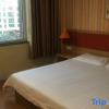 Отель Home Inn (Weihai Wanda Plaza Haibin Road Crown Bathing Beach), фото 18