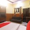 Отель OYO 62948 Hotel Dakshit Inn, фото 5
