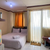 Отель Warm And Cozy Studio No Kitchen At Kebagusan City Apartment, фото 3