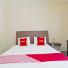 Отель OYO 90382 Hotel Sarah Sukabumi, фото 4