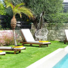 Отель Lush Villa With Heated Pool 180m to the Beach, фото 17