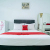 Отель RedDoorz Syariah near RS Awal Bros Batam, фото 4