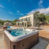 Отель Beautiful Stone Villa With Private Infinity Pool and a Fascinating sea View, фото 8