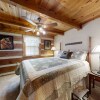 Отель Bruno's Mountain Cave 3 Bedroom Cabin by RedAwning, фото 10