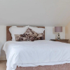 Отель Modern, luxury suites with private bathrooms close to city centre, фото 3