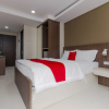 Отель RedDoorz Plus @ Abdul Majid Raya, фото 10