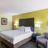 Отель Quality Inn & Suites Ft. Jackson Maingate, фото 45