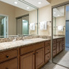 Отель Romar House 804a 3 Bedroom Condo, фото 8