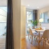Отель Two Bedroom Apartment in Limehouse, фото 27