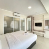 Отель Enticing 1BR Apartment at Gateway Pasteur near Exit Toll Pasteur, фото 3