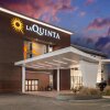 Отель La Quinta Inn & Suites by Wyndham Columbus MS в Колумбусе