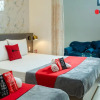 Отель RedDoorz Near Tan Dinh Market 3, фото 1