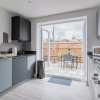 Отель Stylish 2 Bed with Free Private Parking, фото 12