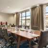 Отель Embassy Suites by Hilton San Antonio Brooks Hotel & Spa, фото 35