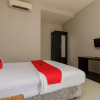 Отель RedDoorz Syariah near Taman Air Mancur Bogor, фото 6